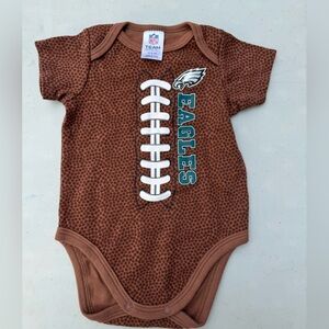 Official NFL Football Philadelphia Eagles onesie 0-3 Months